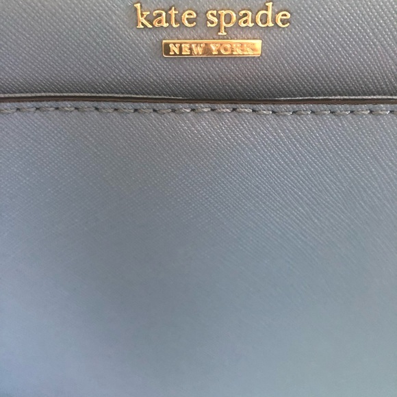 100 % authentic - Like new - never worn - Picture 3 of 4